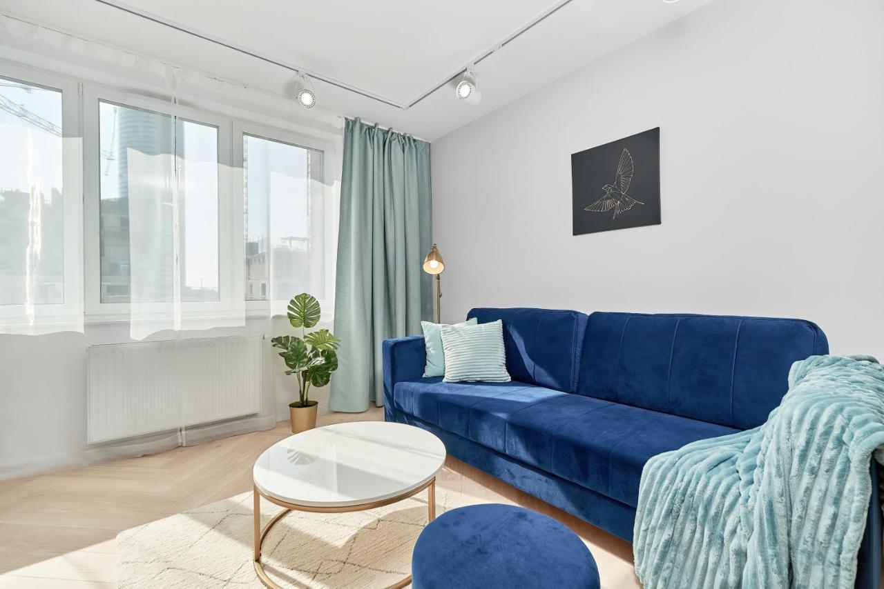 Exclusive Apartments Gwiazdzista With Free Garage Wroclaw By Noclegi Renters Bagian luar foto