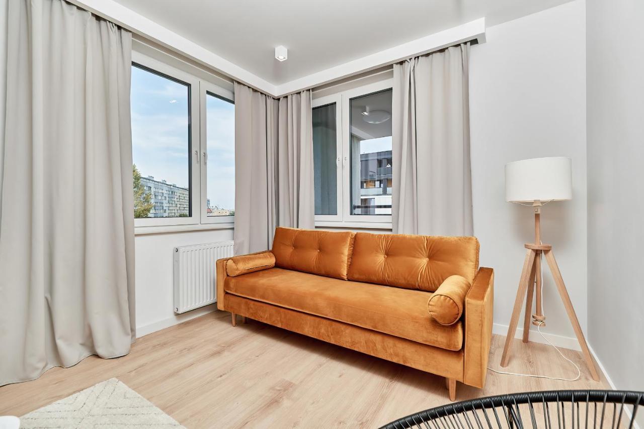 Exclusive Apartments Gwiazdzista With Free Garage Wroclaw By Noclegi Renters Bagian luar foto