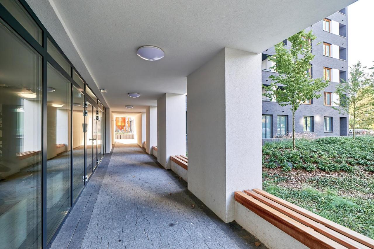 Exclusive Apartments Gwiazdzista With Free Garage Wroclaw By Noclegi Renters Bagian luar foto