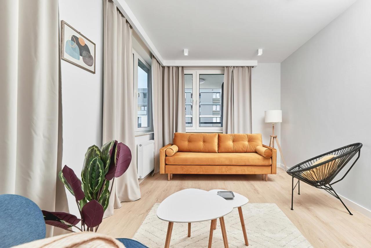 Exclusive Apartments Gwiazdzista With Free Garage Wroclaw By Noclegi Renters Bagian luar foto